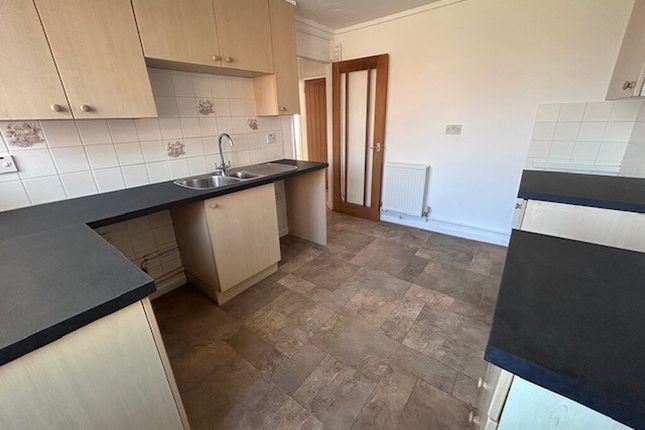 147, Wessex Road, Yeovil photo 4