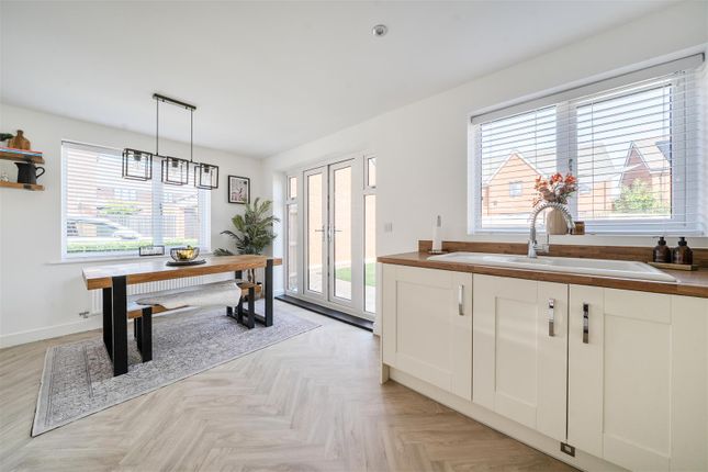 20, Butland Way, Bedford photo 4