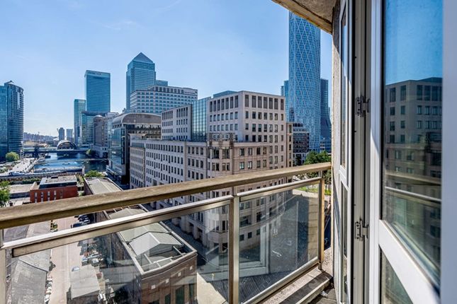Flat 33, 39 Circus Apartments, Westferry Road, Canary Wharf photo 2