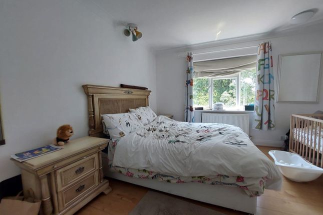 9, Uphill Grove, London photo 5