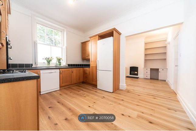 Thumbnail Flat to rent in Rugby Mansions, London