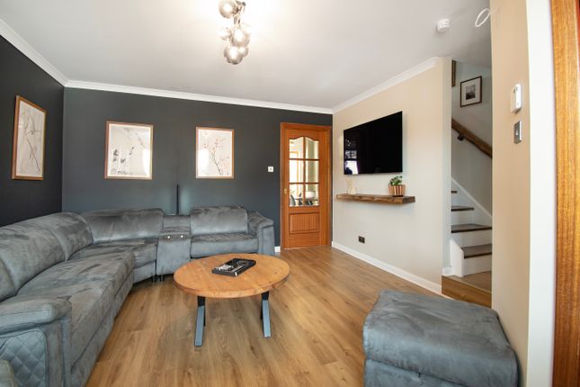 27, Campbell Crescent, Arbroath photo 3