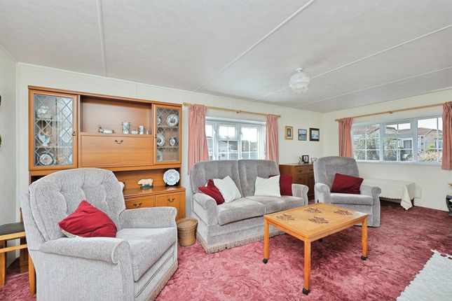 50, Redhill Lane, Thetford photo 3