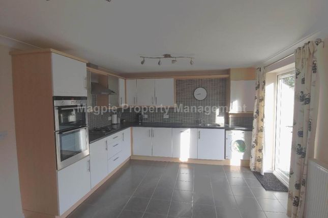 131, Skipper Way, St Neots photo 2