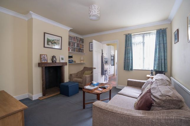 50, High Street, Iver photo 3