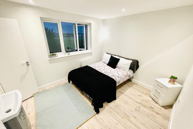 Thumbnail Room to rent in Northborough Road, London