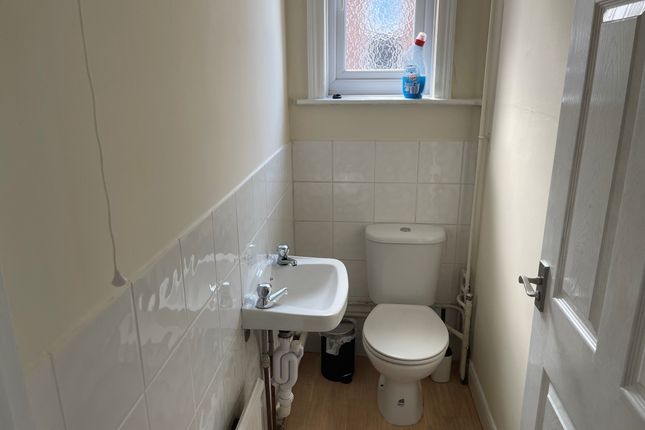 Terraced house to rent in Cowley Bridge Road, Exeter