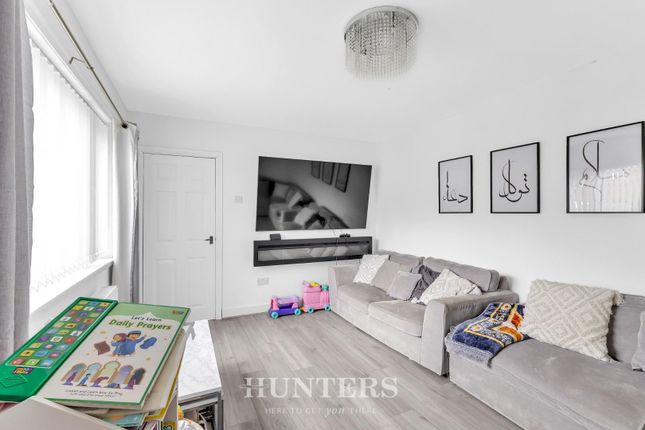 12, Heathbank Road, Manchester photo 4