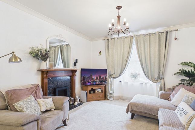 5, Woodland's Terrace, Redruth photo 2