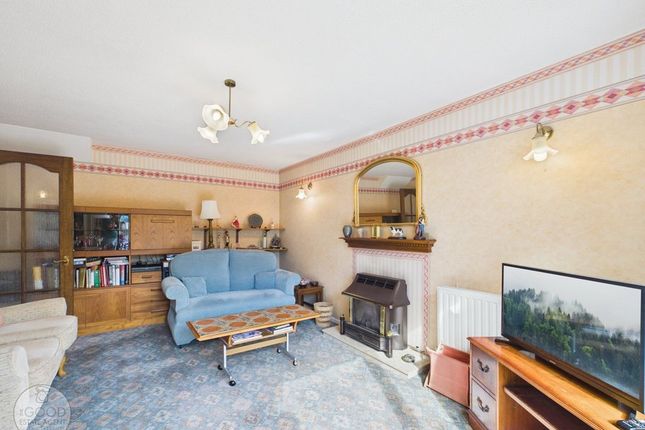 6, Cotswold Drive, Hereford photo 3