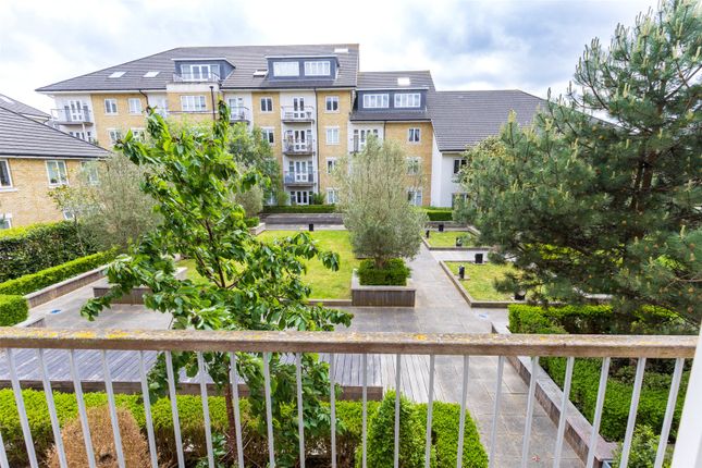 19 Denham House, 17, Park Lodge Avenue, West Drayton photo 2