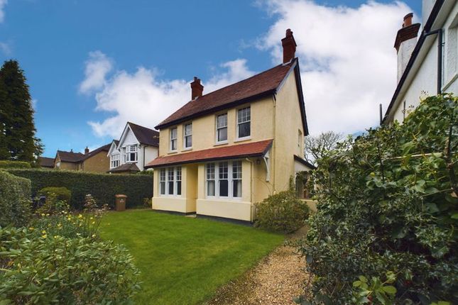 Thumbnail Property for sale in Chapel Road, Tadworth