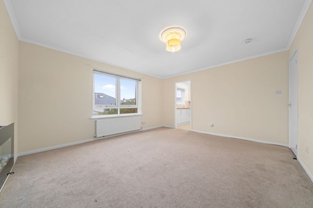 8, Blenheim Court, Stepps, Glasgow photo 3
