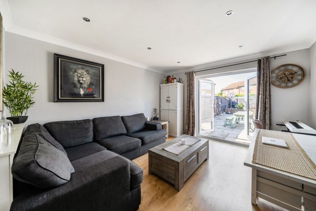 109, Shaw Drive, Surrey photo 2