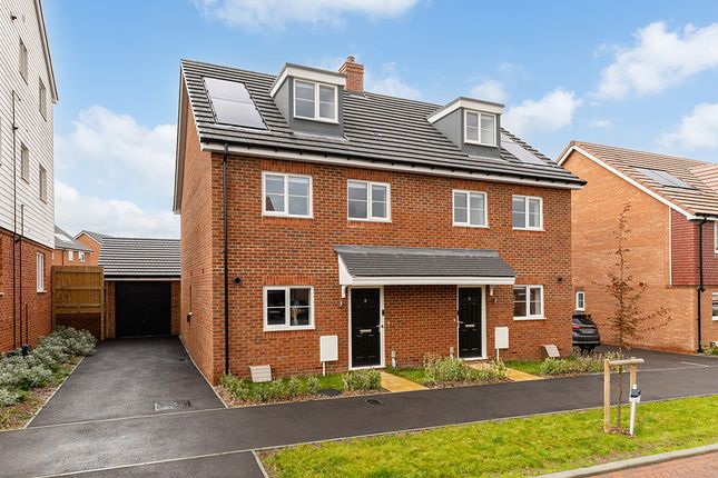 Leaf Living at Broxborough Park, KT16, Ottershaw photo 2