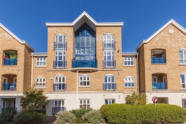 Flat for sale in Complins Close, Oxford