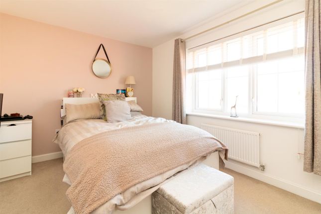 Town house for sale in Bluebell Avenue, Nottingham