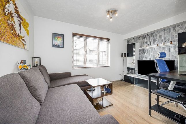 Flat for sale in Transom Square, Isle Of Dogs