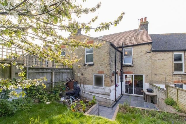Terraced house for sale in Fitzroy Avenue, Margate