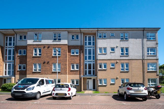 Thumbnail Flat for sale in St Mungo's Rd, Cumbernauld