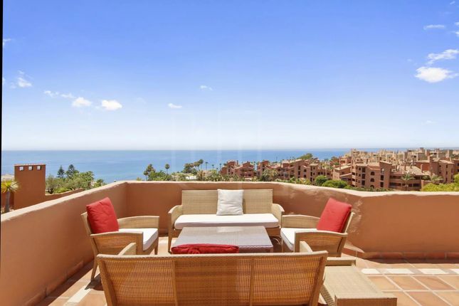 Thumbnail Penthouse for sale in Estepona, 29680, Spain