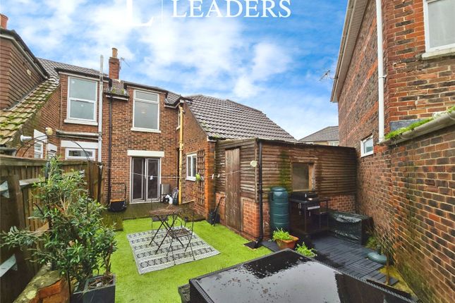18, Cambridge Road, Gosport photo 2