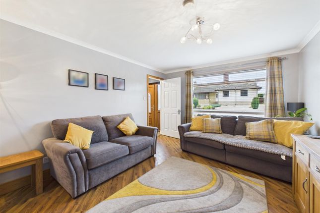 13, Hatton Place, Luncarty photo 3