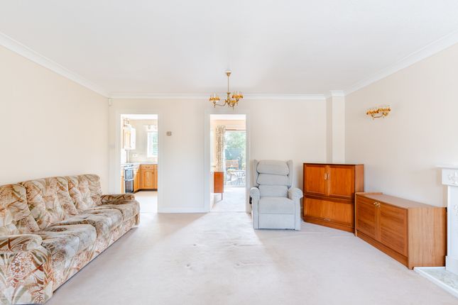 13 Parkers Close, Bristol photo 4