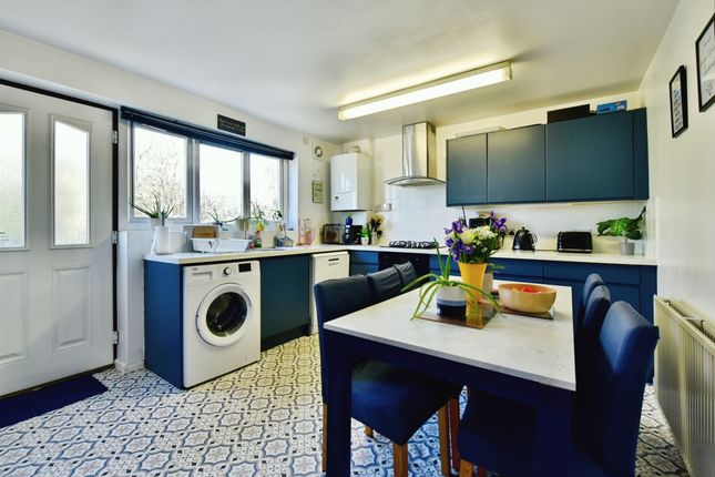 3, Carpenter Croft, Sheffield photo 4