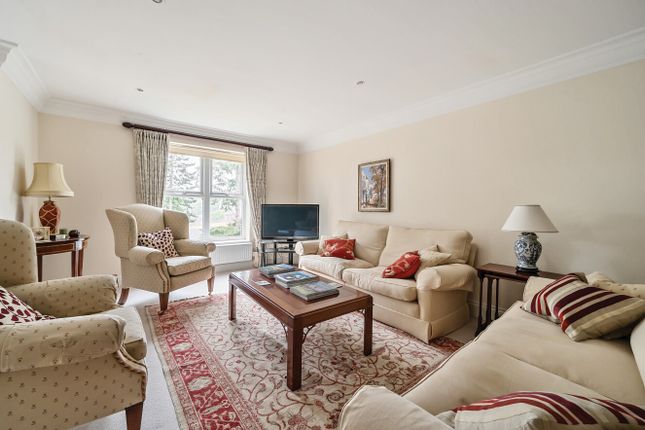 50, Franklin Court, Godalming photo 2