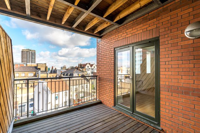 Flat to rent in Fieldgate Street, Liverpool Street