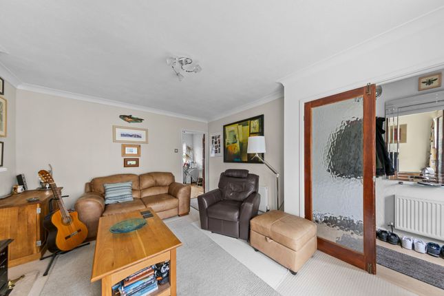 129 Winchester Avenue, Warrington photo 4