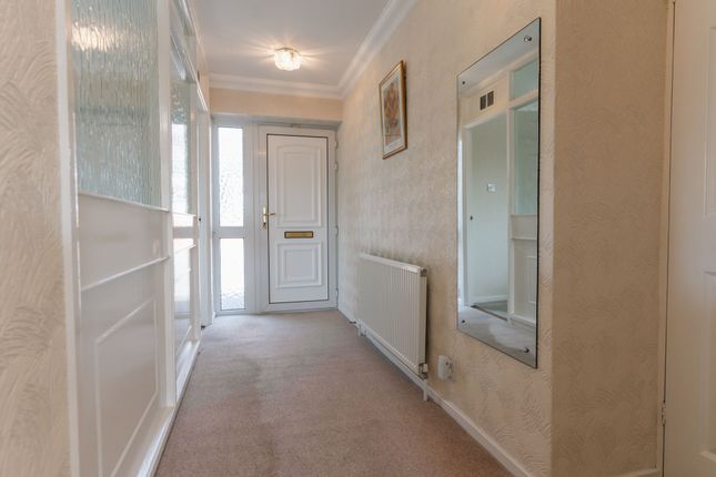 3 Hollies Way, Leicester photo 2