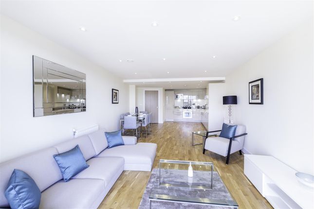 Thumbnail Flat to rent in Arc House, Maltby Street, Tower Bridge, London