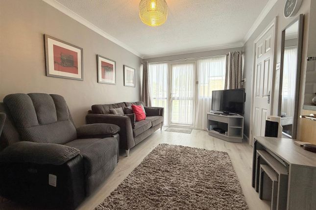 143 Belle Aire, Beach Road, Great Yarmouth photo 3