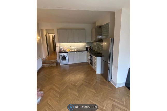 Lower Flat, Waldegrave Road, Teddington photo 4