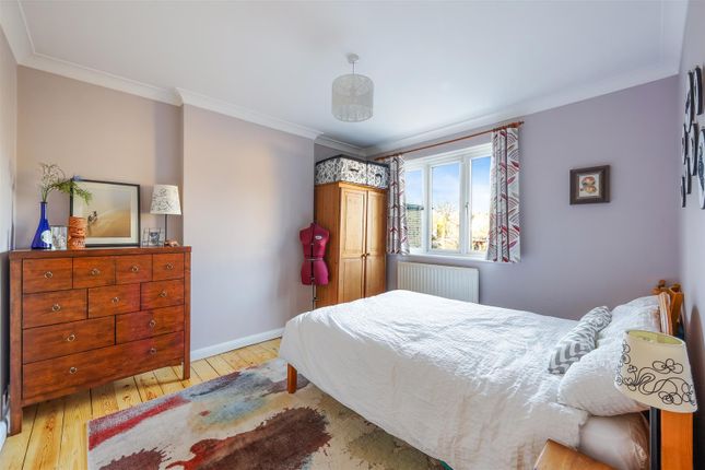 Property for sale in Faraday Road, London