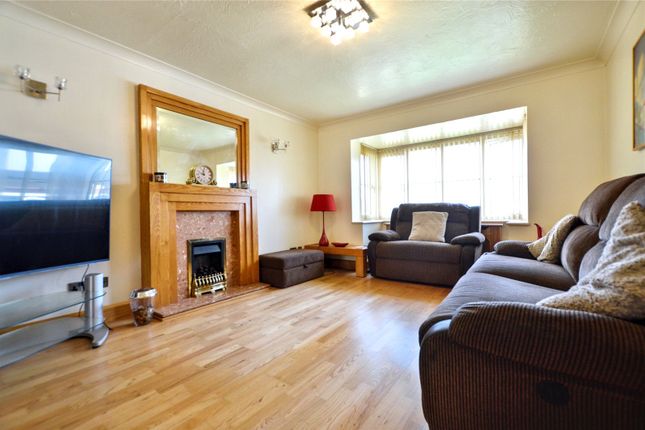 2, Lime Tree Close, Leeds photo 2