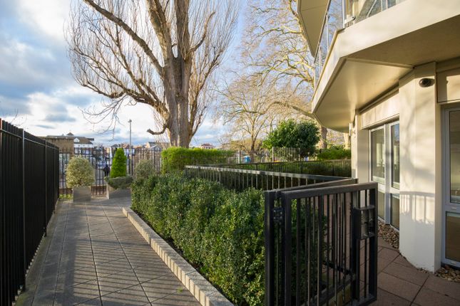 Flat for sale in Henry Macaulay Avenue, Kingston Upon Thames