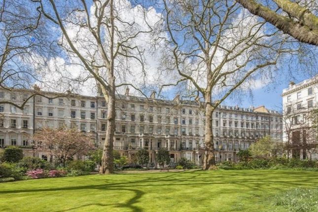 Flat to rent in Ennismore Gardens, London