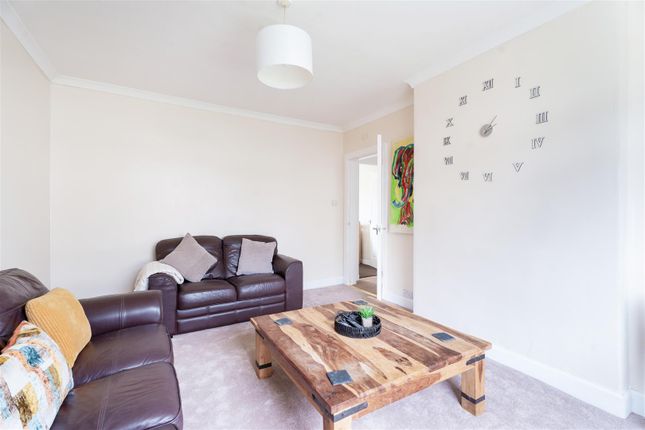 27, Glencleland Road, Wishaw photo 4