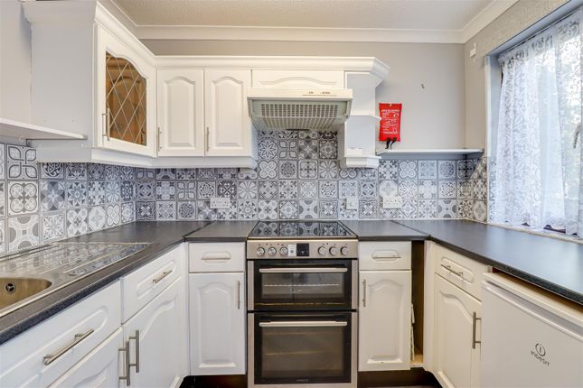4, Kingswell, 65, Imperial Avenue, Westcliff-on-Sea photo 4
