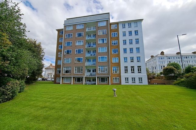 Thumbnail Flat for sale in Chiswick Place, West Of Town, Just Off The Seafront, Eastbourne