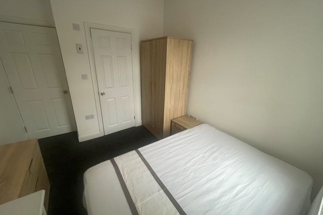 Room to rent in Earlsdon Avenue North, Coventry