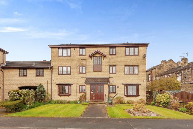 Thumbnail Flat for sale in Tay Court, Bradford
