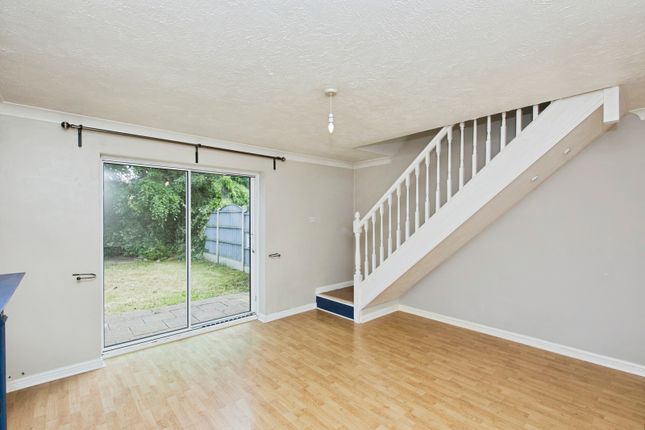 50, Stowmarket Drive, Derbyshire photo 4