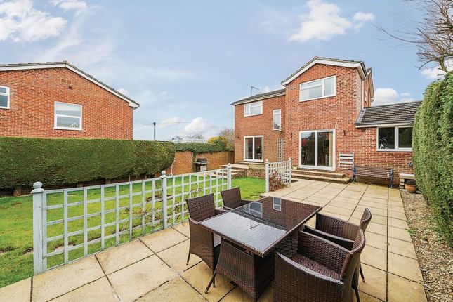 Detached house for sale in Banbury, Poets Corner, Oxfordshire