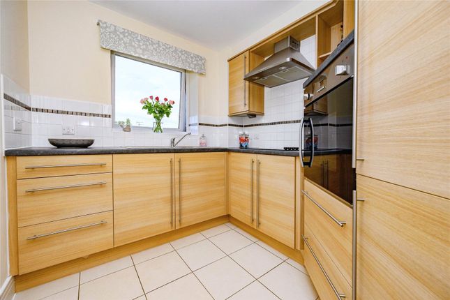 22 Elliott Court,, High Street North, Bedfordshire photo 4