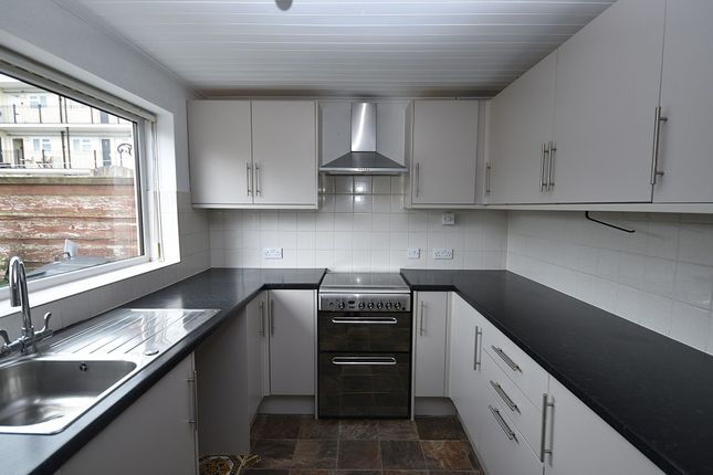 64 Buckfast Close, Macclesfield photo 4