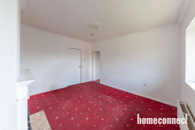 32 Knights Way, Ilford photo 5